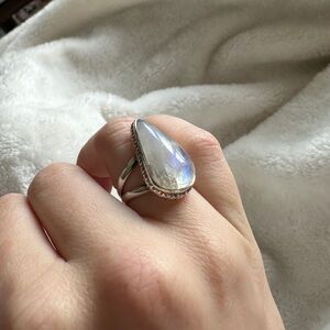 Beautiful moonstone ring 925 silver size 6.5